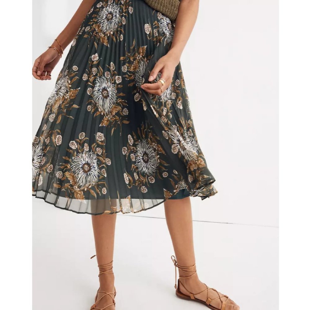 Madewell Pleated Midi Skirt in Painted Blooms